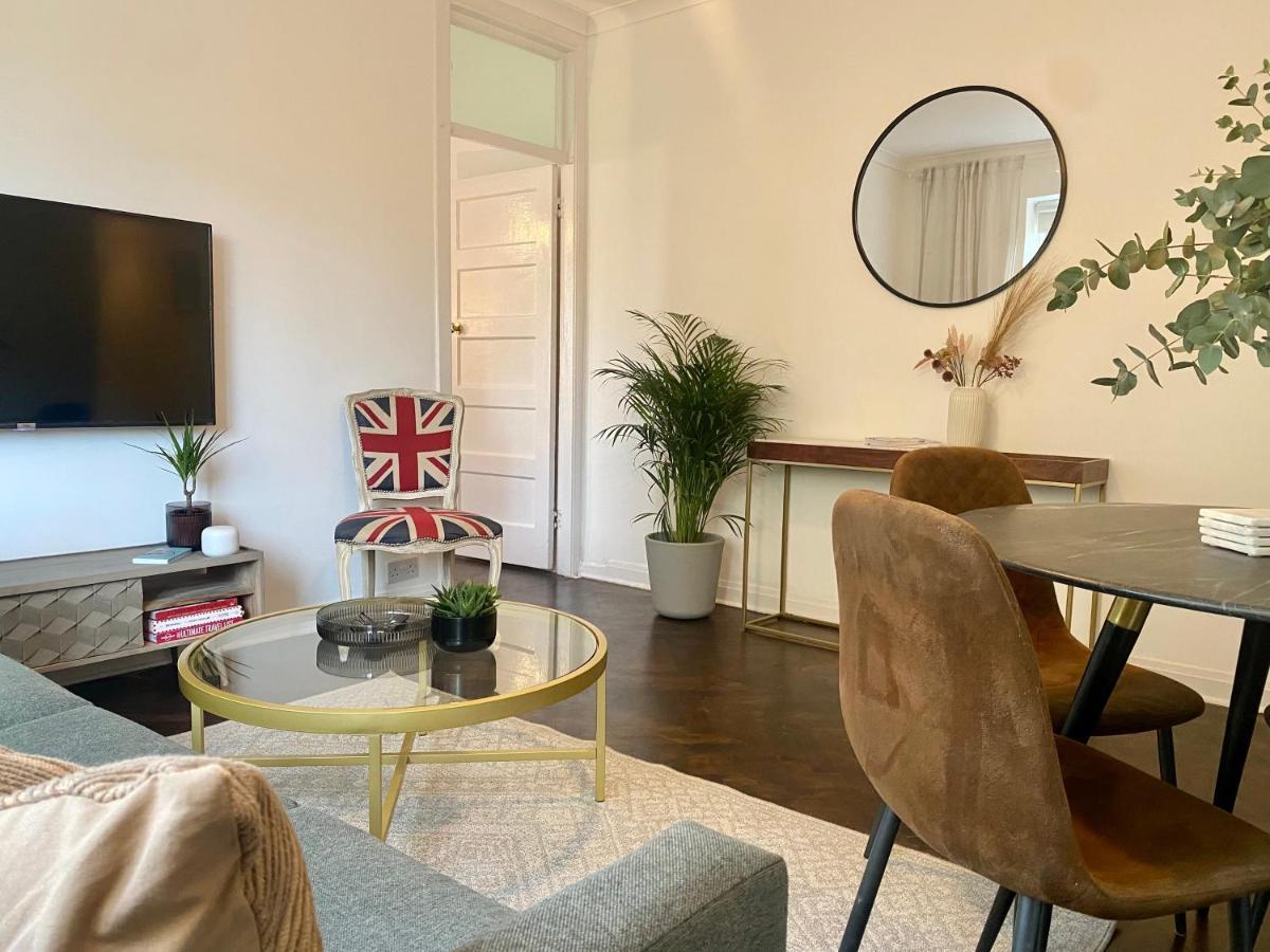 Newly Refurbished 2 Bedroom Apartment In South لندن المظهر الخارجي الصورة