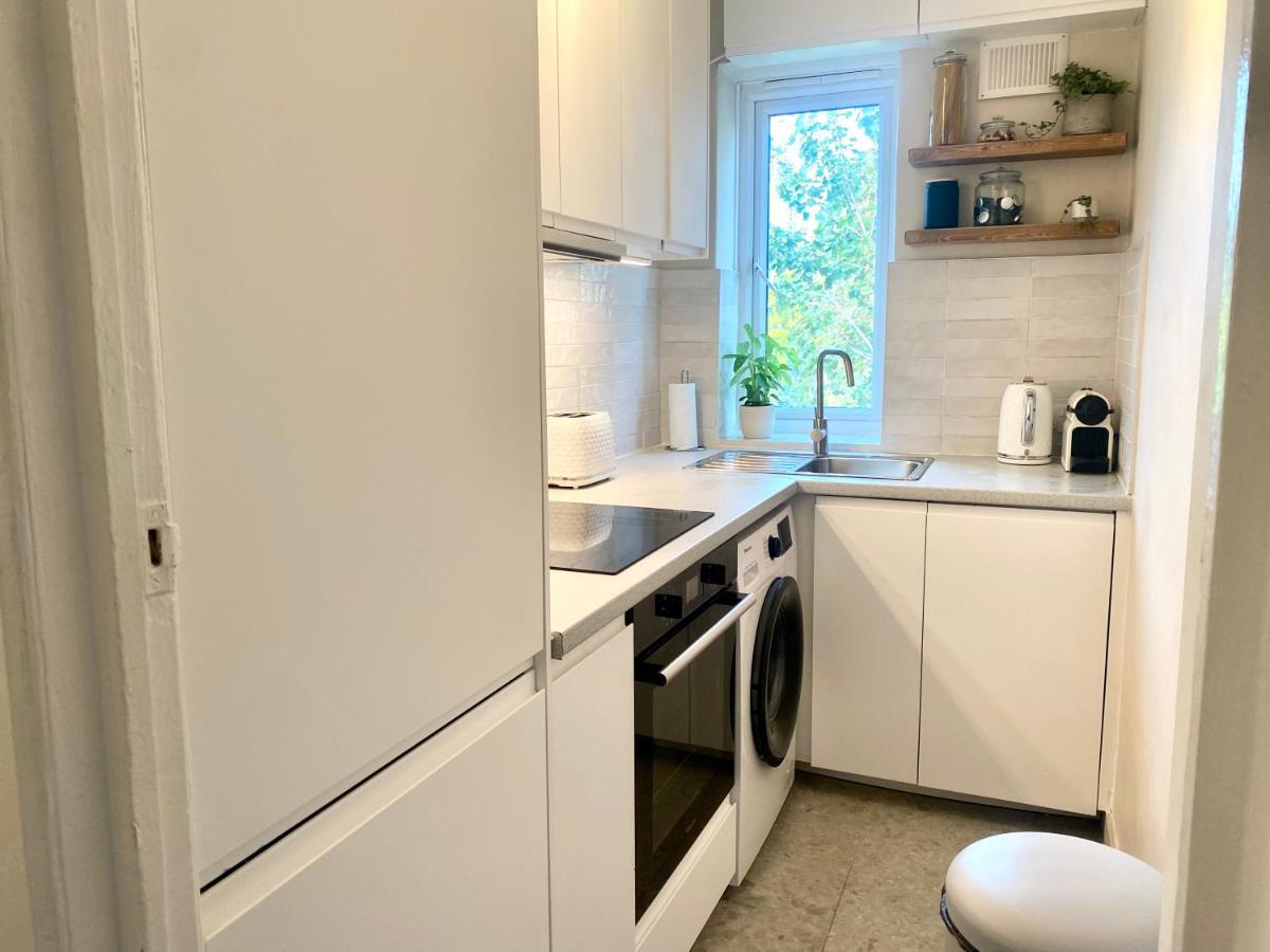Newly Refurbished 2 Bedroom Apartment In South لندن المظهر الخارجي الصورة