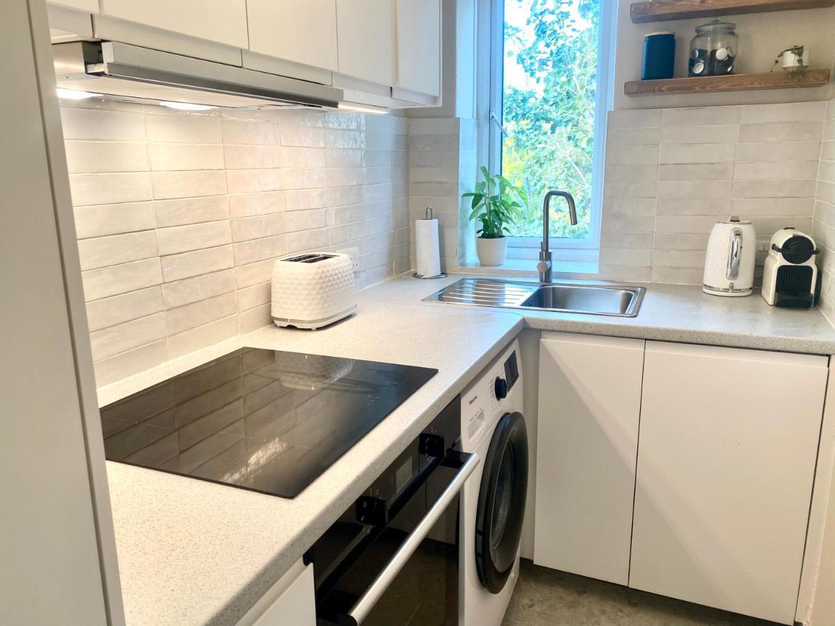 Newly Refurbished 2 Bedroom Apartment In South لندن المظهر الخارجي الصورة
