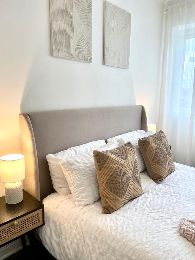 Newly Refurbished 2 Bedroom Apartment In South لندن المظهر الخارجي الصورة